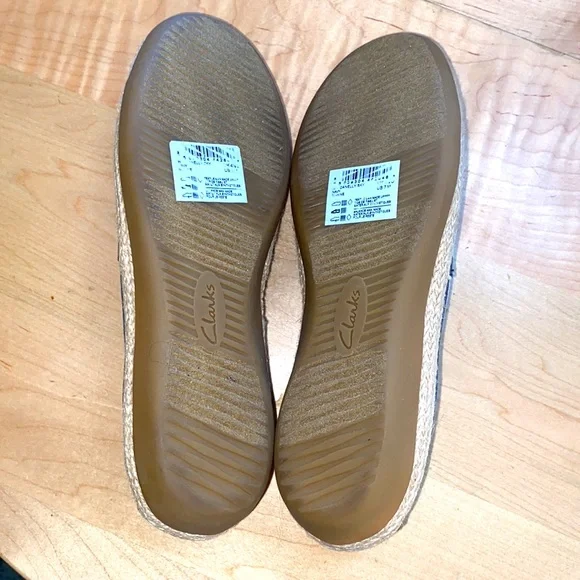 NEW Clarks Navy Striped Canvas Espadrilles Loafers - Picture 6 of 10